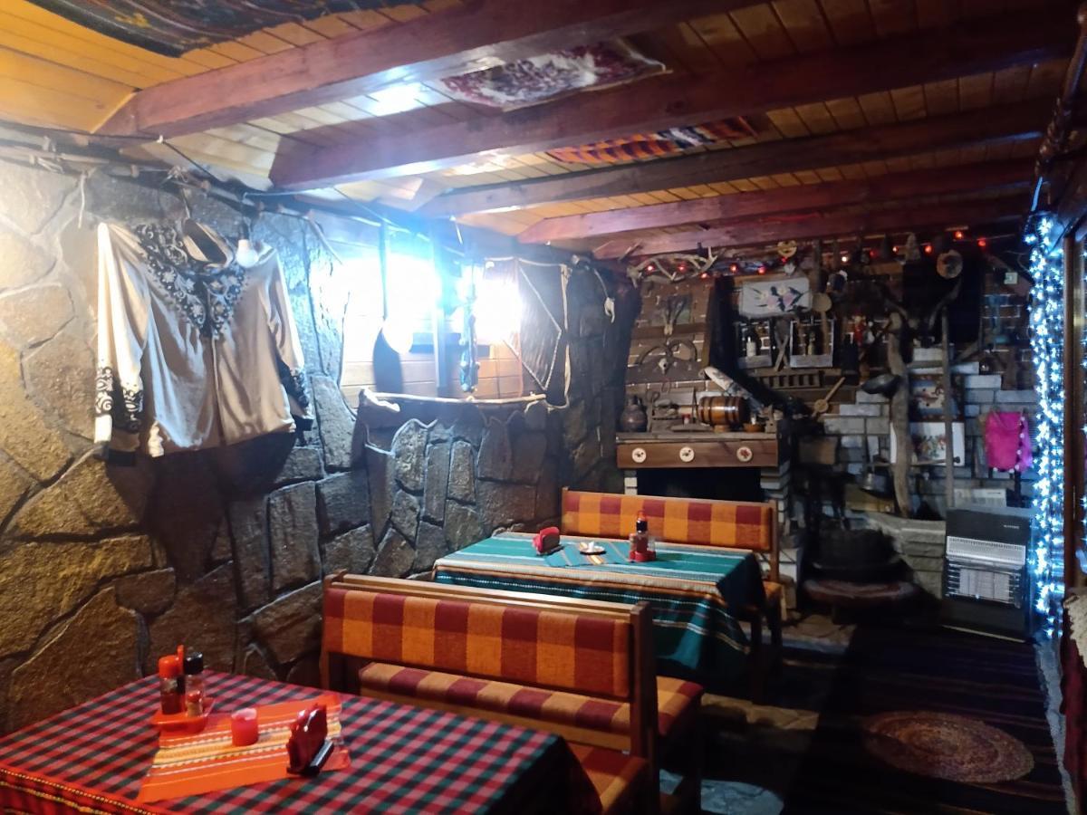 Кръчмъ При Байката Hotel Ribarica Exterior foto