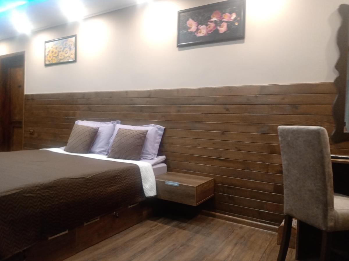 Кръчмъ При Байката Hotel Ribarica Exterior foto